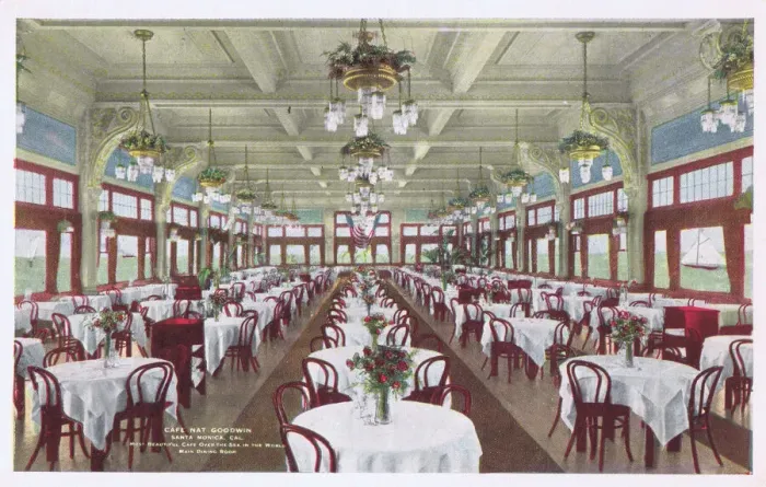 Framed Print : The interior of Nat Goodwins Caf in Santa Monica Framed Print : The interior of Nat Goodwins Caf in Santa Monica