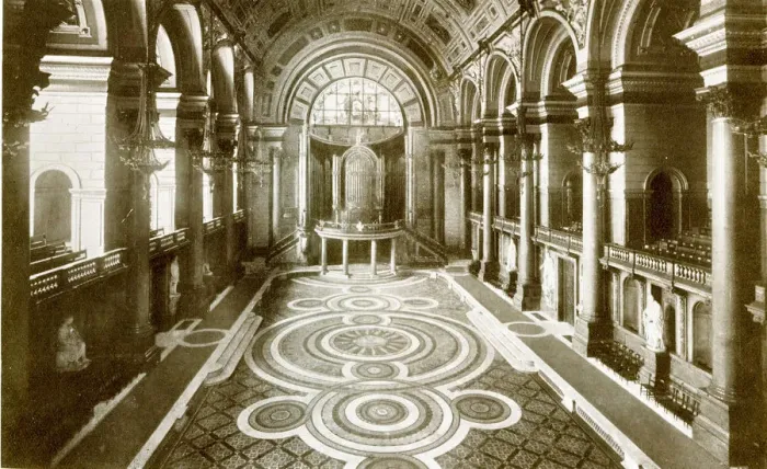 Framed Print : Interior of St. Georges Hall, Liverpool Framed Print : Interior of St. Georges Hall, Liverpool