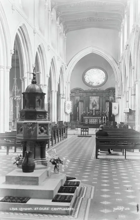 Framed Print : Interior of St. Giles Cripplegate Church Framed Print : Interior of St. Giles Cripplegate Church