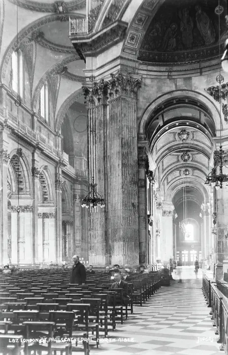 Framed Print : Interior of St. Paul's Cathedral, North Aisle Framed Print : Interior of St. Paul's Cathedral, North Aisle