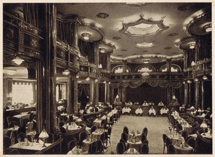 Framed Print : An interior view of the Faun des Westens, Berlin, 1920s Framed Print : An interior view of the Faun des Westens, Berlin, 1920s