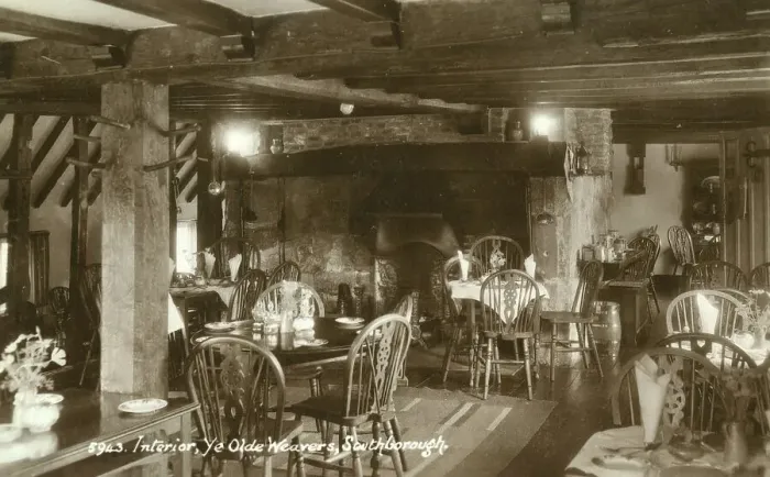 Framed Print : Interior of Ye Olde Weaver's Tea House, Southborough, Kent Framed Print : Interior of Ye Olde Weaver's Tea House, Southborough, Kent