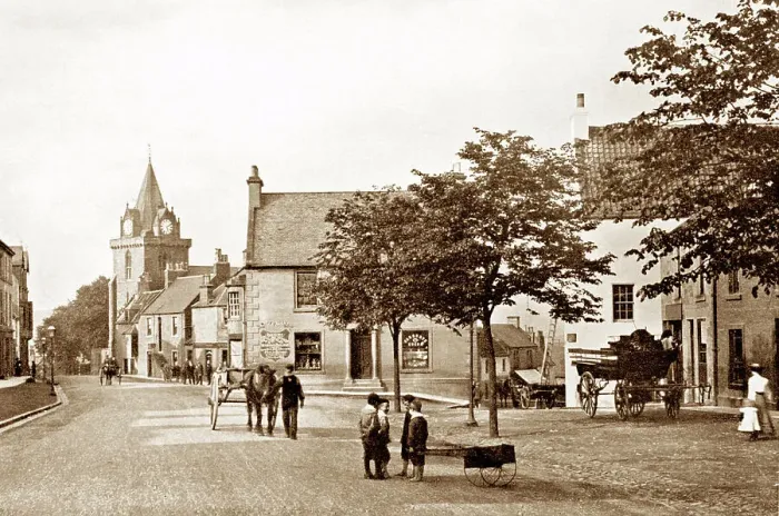 Framed Print : Inverkeithing High Street, Scotland, early 1900s Framed Print : Inverkeithing High Street, Scotland, early 1900s
