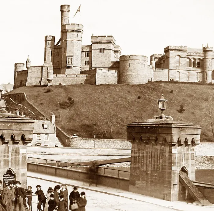 Framed Print : Inverness Castle, Scotland Framed Print : Inverness Castle, Scotland