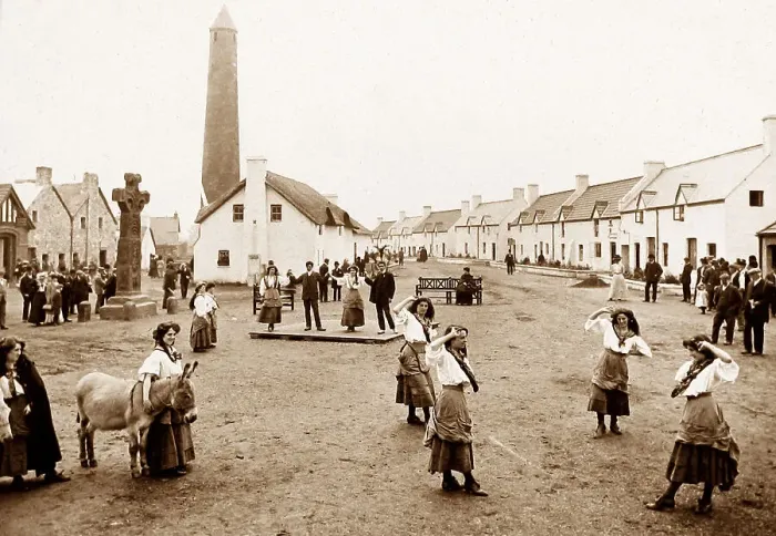 Framed Print : Irish village, Franco British White City Exhibition Framed Print : Irish village, Franco British White City Exhibition