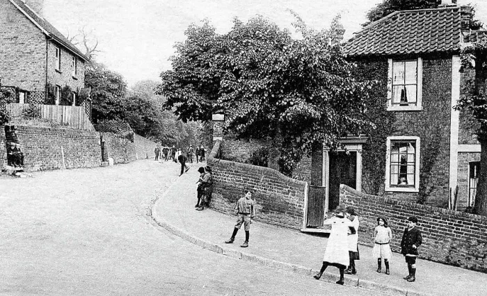 Framed Print : Iron Mill Lane, Crayford Framed Print : Iron Mill Lane, Crayford