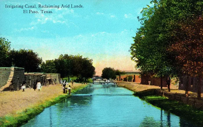 Framed Print : Irrigating Canal - El Paso, Texas, USA Framed Print : Irrigating Canal - El Paso, Texas, USA