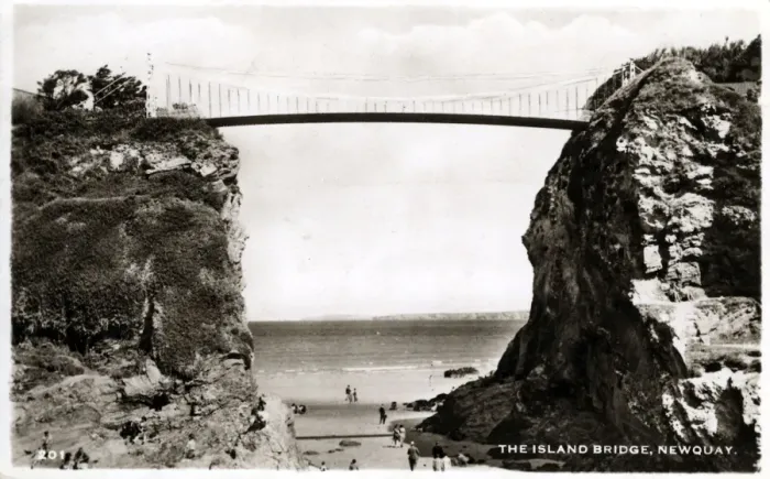 Framed Print : The Island Bridge, Newquay, Cornwall Framed Print : The Island Bridge, Newquay, Cornwall
