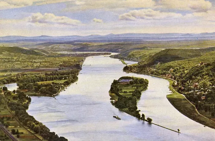 Framed Print : Isle of Nonnenwerth and Rhine Valley from the Drachenfels Framed Print : Isle of Nonnenwerth and Rhine Valley from the Drachenfels