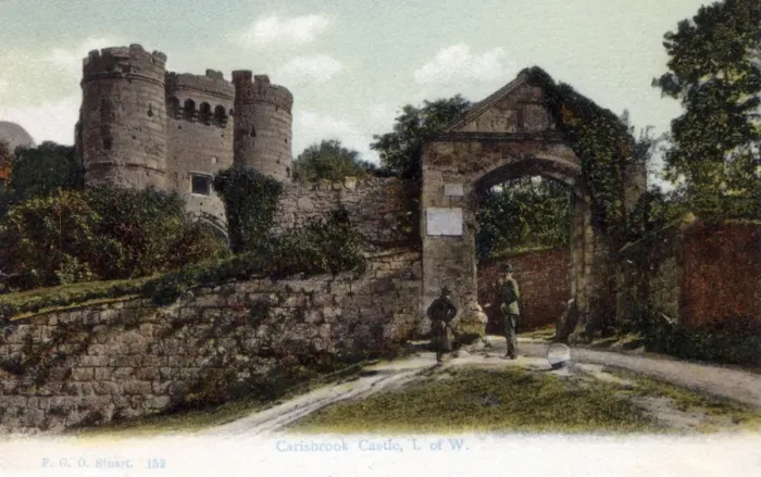 Framed Print : Isle of Wight, Carisbrook Castle Framed Print : Isle of Wight, Carisbrook Castle
