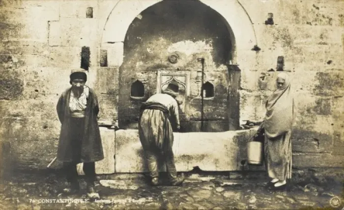 Framed Print : Istanbul - Ancient Fountain at Scutari Framed Print : Istanbul - Ancient Fountain at Scutari
