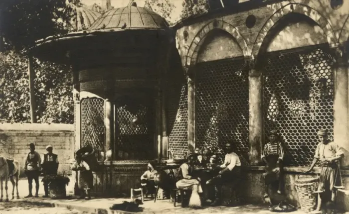 Framed Print : Istanbul, Turkey - Pera - Bazaar of Thessaloniki Framed Print : Istanbul, Turkey - Pera - Bazaar of Thessaloniki