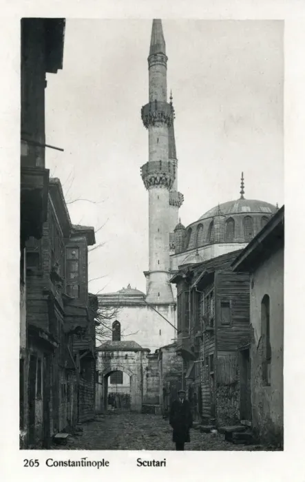 Framed Print : Istanbul, Turkey - Yeni Valide Mosque at Uskudar Framed Print : Istanbul, Turkey - Yeni Valide Mosque at Uskudar