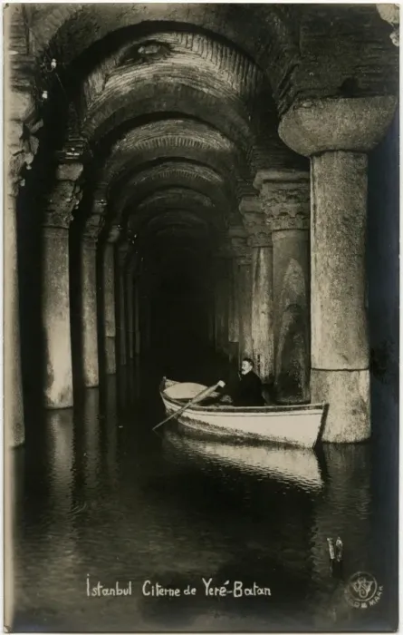 Framed Print : The Istanbul Underground Cistern Framed Print : The Istanbul Underground Cistern