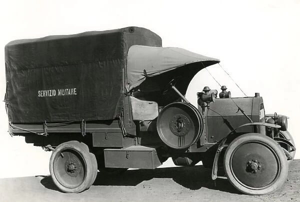 Italian Fiat 15 Ter lorry in use during WW1