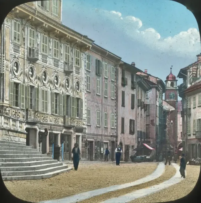 Framed Print : Italian Lakes - Bellinzona Street Framed Print : Italian Lakes - Bellinzona Street