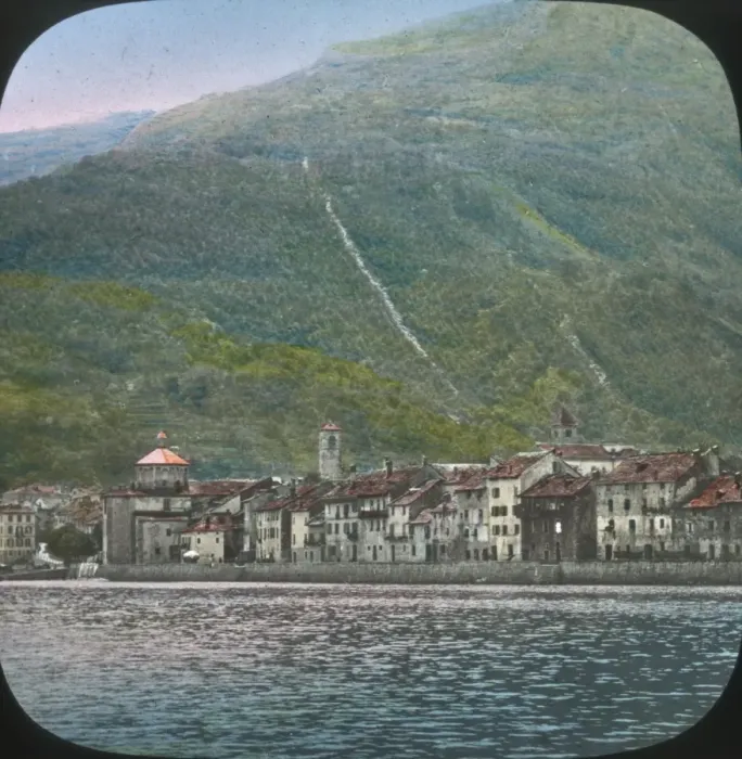 Framed Print : Italian Lakes - Water side village Framed Print : Italian Lakes - Water side village