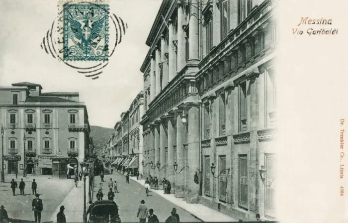 Framed Print : Italy - Messina, Sicily - Street scene