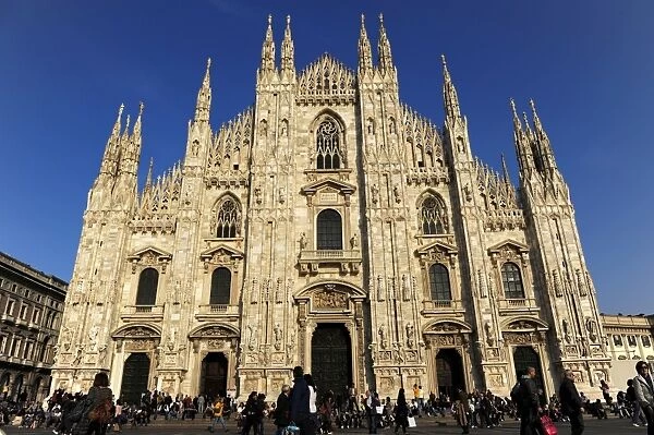 Italy. Milan. Cathedral. Gothic. 14th century. Exterior. Fac