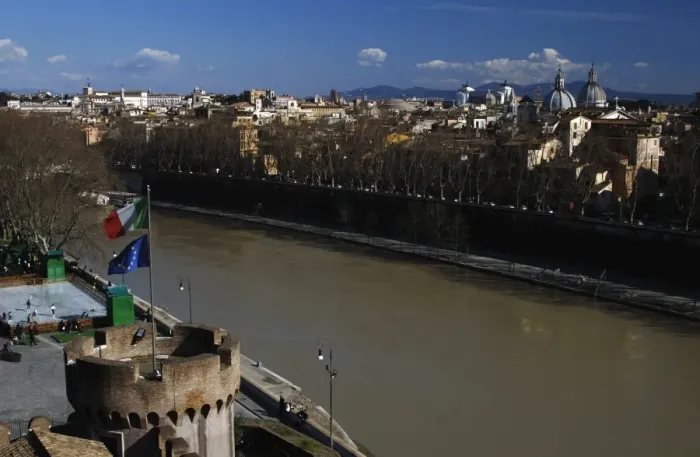 Framed Print : Italy. Rome. Tiber river Framed Print : Italy. Rome. Tiber river