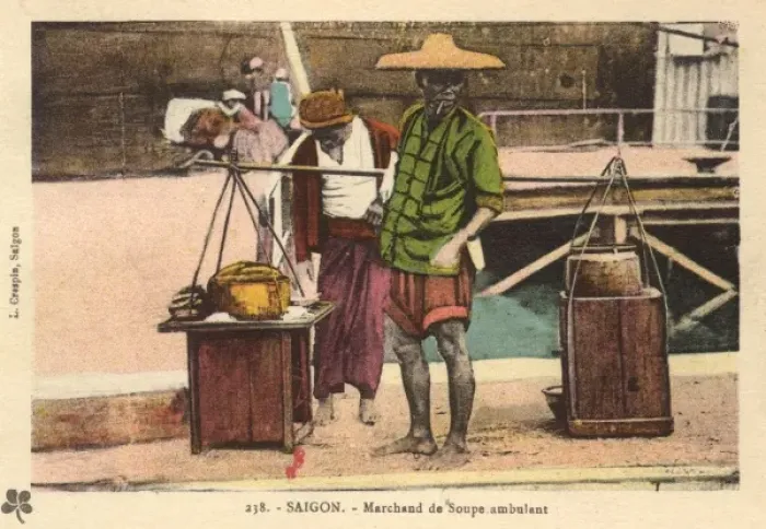 Framed Print : Itinerant Soup seller - Vietnam Framed Print : Itinerant Soup seller - Vietnam