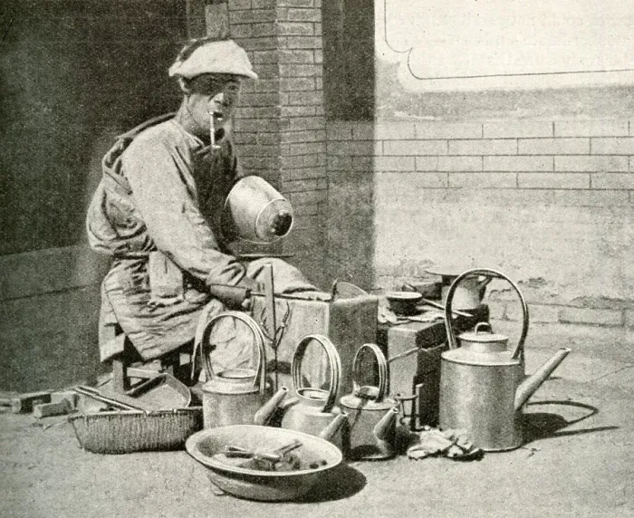 Framed Print : Itinerant tinker with pots and pans, China, East Asia Framed Print : Itinerant tinker with pots and pans, China, East Asia