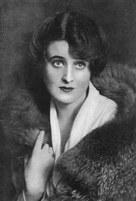 Framed Print : Ivy Duke, starring in Maid of the Mountains