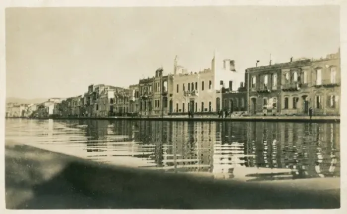 Framed Print : Izmir, Turkey - Results of bombardment in 1915 (6 / 9) Framed Print : Izmir, Turkey - Results of bombardment in 1915 (6 / 9)