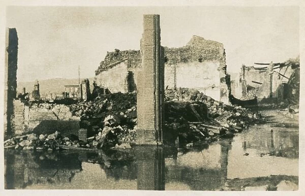 Izmir, Turkey - Results of bombardment in 1915 (9  /  9)