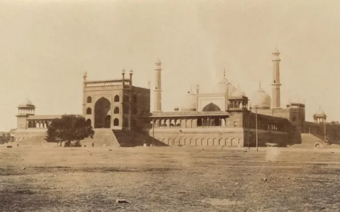 Framed Print : Jama Masjid of Delhi - viewed from the River Framed Print : Jama Masjid of Delhi - viewed from the River