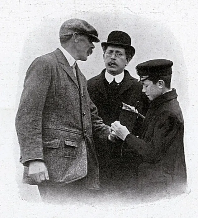 Framed Print : James Braid signing an autograph Framed Print : James Braid signing an autograph