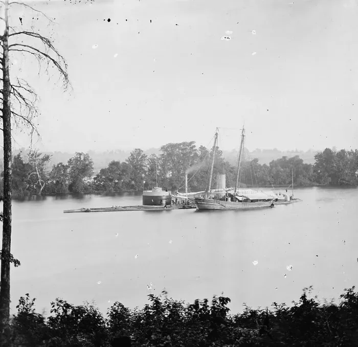 Framed Print : James River, Virginia. US monitor CANONICUS taking on coal f Framed Print : James River, Virginia. US monitor CANONICUS taking on coal f