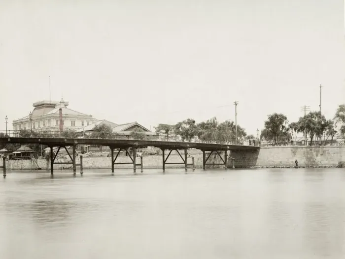Framed Print : Japan c. 1880s - Naniwabashi, steel bridge Osaka, c. 1890 Framed Print : Japan c. 1880s - Naniwabashi, steel bridge Osaka, c. 1890