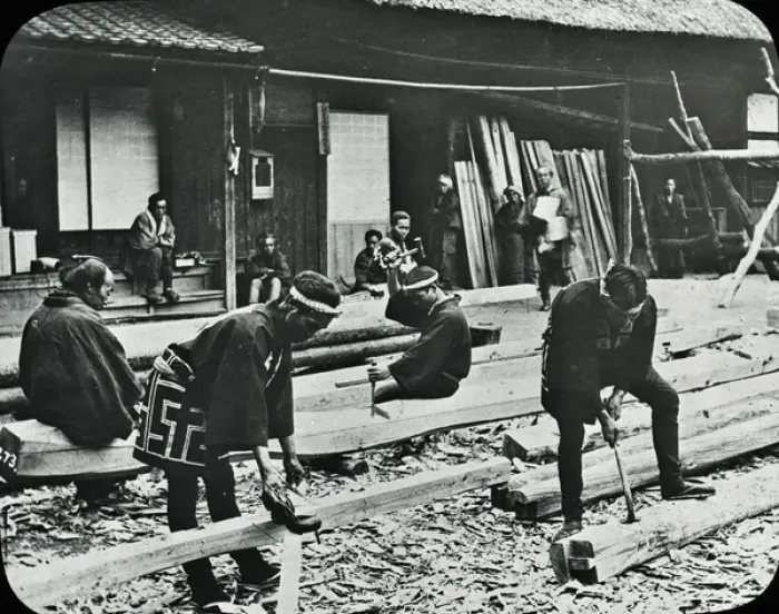 Framed Print : Japan - Japan carpenters at work Framed Print : Japan - Japan carpenters at work