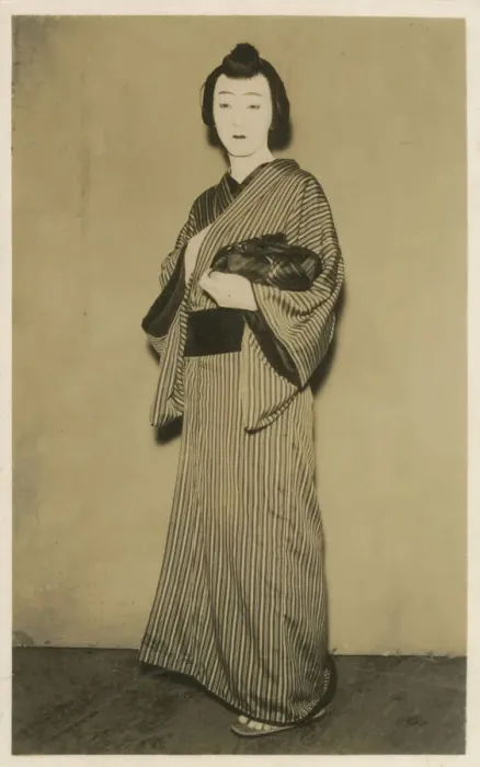 Framed Print : Japanese Actor (possibly dressed as a woman?) - traditional play Date: circa 1930s Framed Print : Japanese Actor (possibly dressed as a woman?) - traditional play Date: circa 1930s