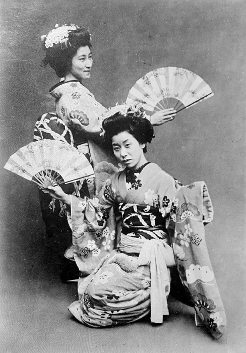 Framed Print : Japanese Dancers 1930S Framed Print : Japanese Dancers 1930S