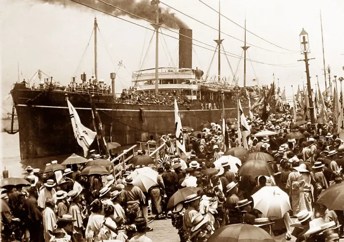 Framed Print : Japanese troops leaving Yokohama for Manchuria in China Framed Print : Japanese troops leaving Yokohama for Manchuria in China