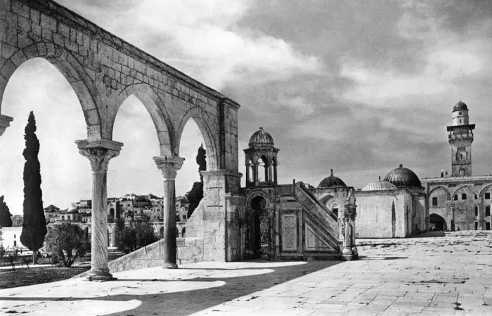 Framed Print : Jerusalem from Haram esh Sherif Framed Print : Jerusalem from Haram esh Sherif