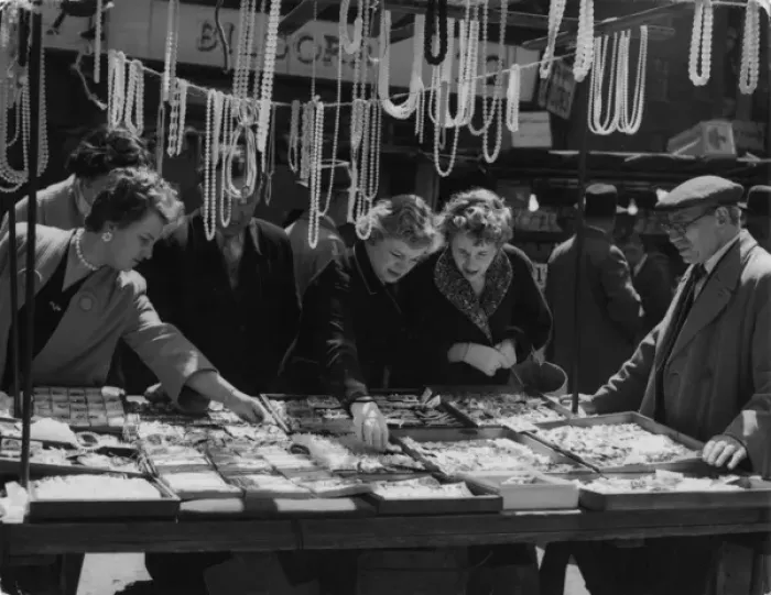 Framed Print : Jewellery Market Stall Framed Print : Jewellery Market Stall