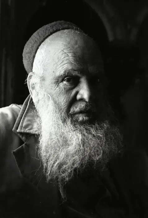 Framed Print : Jewish man, El Ghriba synagogue - 1 Framed Print : Jewish man, El Ghriba synagogue - 1