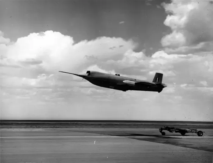 Framed Print : Jindivik Mk2 is launched from its trolley Framed Print : Jindivik Mk2 is launched from its trolley