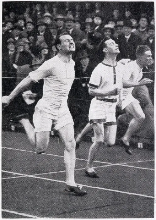 Framed Print : John Rinkel wins the 100-yards in even time (10sec) at the 1927 Varsity (Inter-University) Sports - a triumphant meeting for the Cambridge team. Date: 1927 Framed Print : John Rinkel wins the 100-yards in even time (10sec) at the 1927 Varsity (Inter-University) Sports - a triumphant meeting for the Cambridge team. Date: 1927
