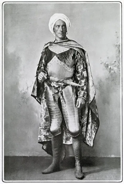 Framed Print : Johnston Forbes-Robertson (1853 - 1937), English actor and theatre manager. Playing Moor in Othello. Date: 1901 Framed Print : Johnston Forbes-Robertson (1853 - 1937), English actor and theatre manager. Playing Moor in Othello. Date: 1901