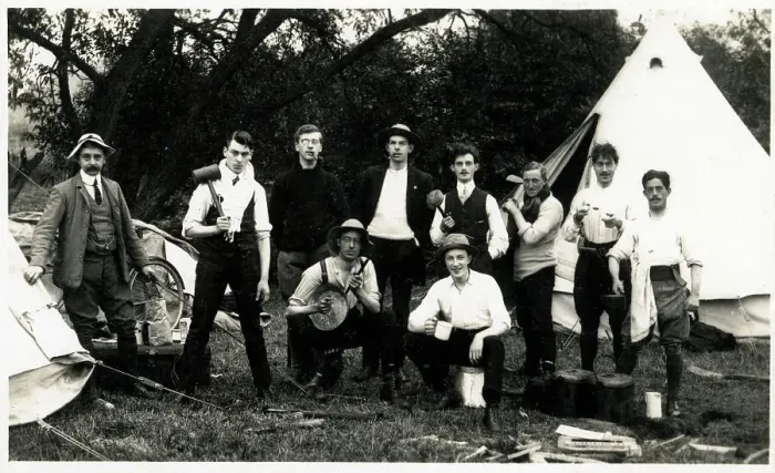 Framed Print : Ten Jolly English male students go camping (1 / 2) Framed Print : Ten Jolly English male students go camping (1 / 2)