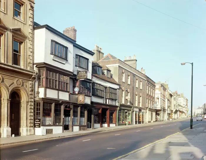 Framed Print : Judge Jeffrey's lodgings, High West Street, Dorchester Framed Print : Judge Jeffrey's lodgings, High West Street, Dorchester