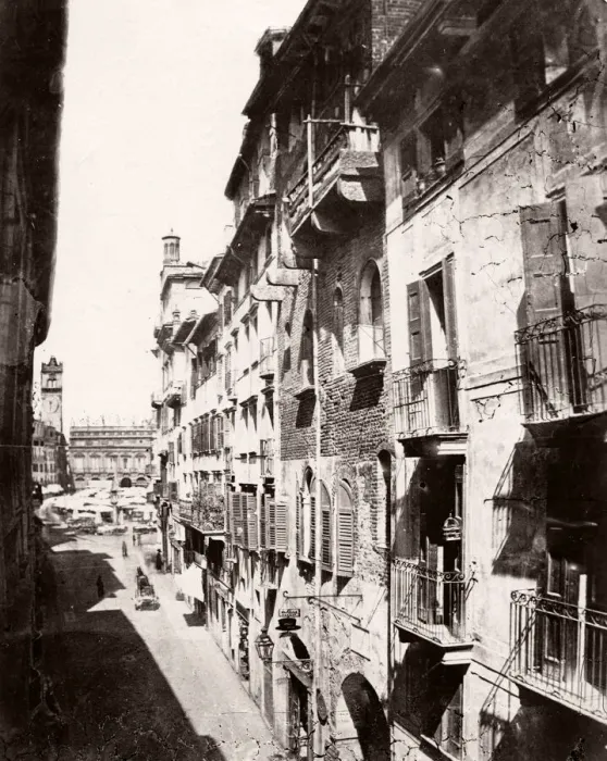 Framed Print : Juliets house, Via Capella, Verona, Italy Framed Print : Juliets house, Via Capella, Verona, Italy