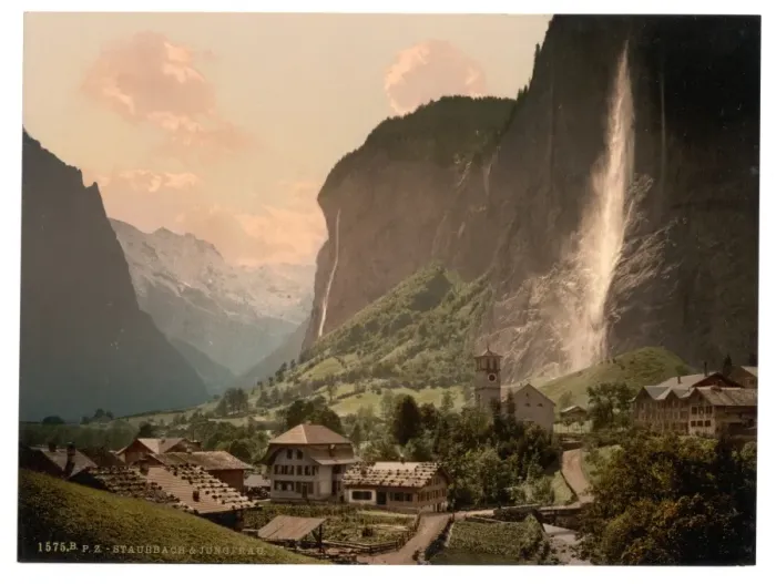 Framed Print : Jungfrau and Staubbach, Bernese Oberland, Switzerland Framed Print : Jungfrau and Staubbach, Bernese Oberland, Switzerland