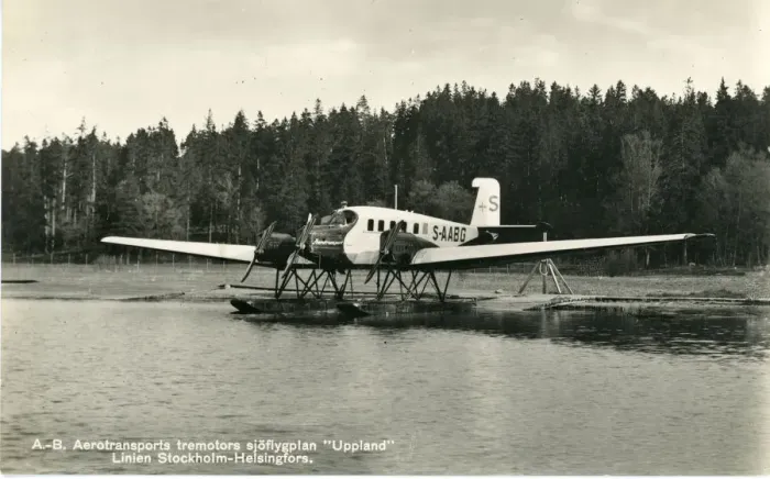 Framed Print : Junkers G24, S-aBG, of AB Aerotransport, later SE-ABG