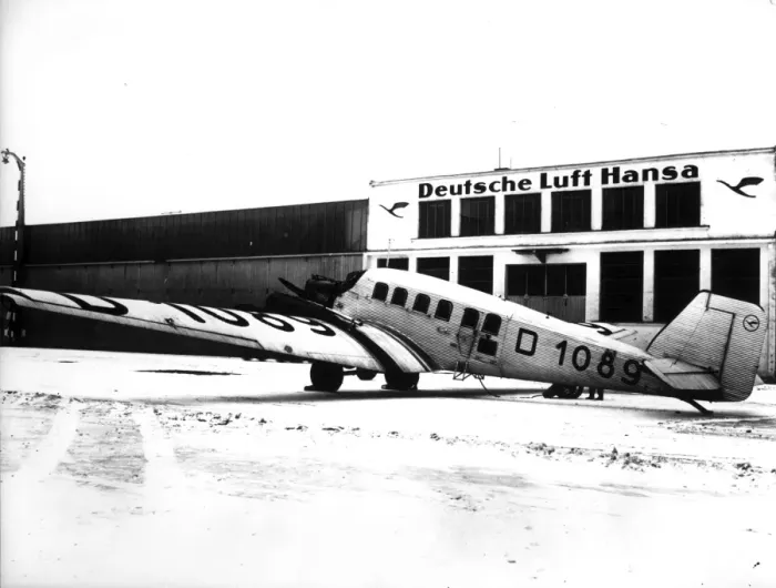 Framed Print : Junkers G24ge D-1089 Hestia Framed Print : Junkers G24ge D-1089 Hestia