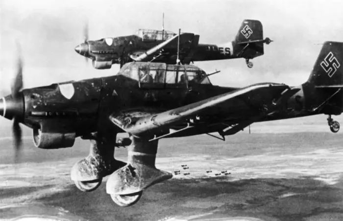 Framed Print : Junkers Ju-87B-2 Stuka Framed Print : Junkers Ju-87B-2 Stuka